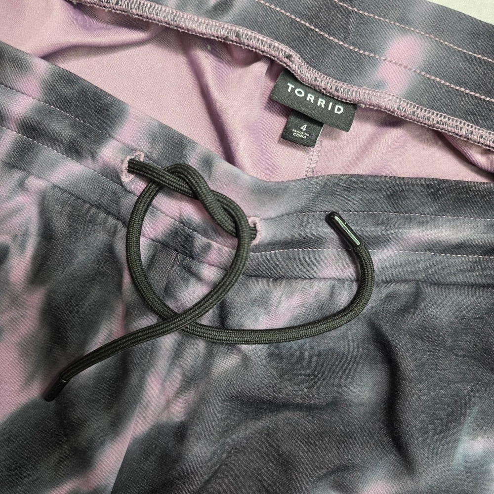 Torrid Purple Black Tie Dye Joggers Size 4 Plus Size Crop Sweatpants Pockets - Picture 6 of 12